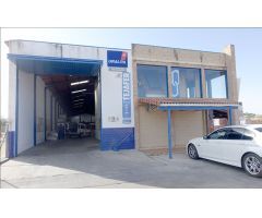 Urbis te ofrece una nave industrial en Torrejoncillo, Cáceres.