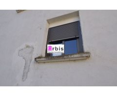 Urbis te ofrece una casa en Valero, Salamanca.