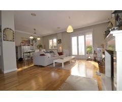 Urbis te ofrece un maravilloso chalet en venta en zona La Valmuza, Doñinos de Salamanca, Salamanca.
