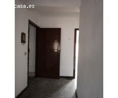 Urbis te ofrece una estupenda casa en venta en Vitigudino, Salamanca.