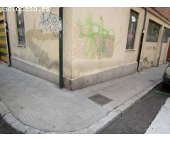 Urbis te ofrece un local en alquiler en Salesas, Salamanca.