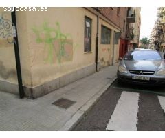 Urbis te ofrece un local en alquiler en Salesas, Salamanca.