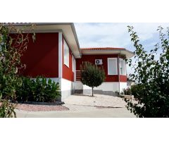 Urbis te ofrece un chalet independiente en venta en Urbanización El Pajarón, Salamanca.