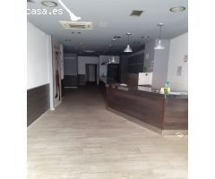 Urbis te ofrece un local comercial en venta en zona Labradores, Salamanca.