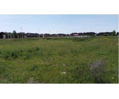 Urbis te ofrece parcelas urbanas en Aldeamayor de San Martín, Valladolid.