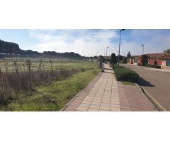 Urbis te ofrece parcelas urbanas en Aldeamayor de San Martín, Valladolid.