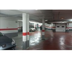 Urbis te ofrece una plaza de garaje en venta en zona Universidad, Salamanca.