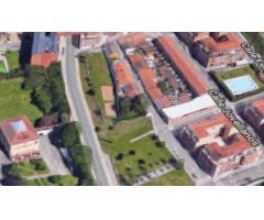 Urbis te ofrece un piso en venta en zona Tejares, Salamanca.