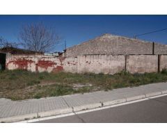 Urbis te ofrece tres parcelas en zona Tejares, Salamanca.