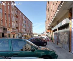 Urbis te ofrece un local comercial  en venta en zona San Bernardo, Salamanca.