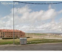 Urbis te ofrece un solar en venta en la zona de Pizarrales, Salamanca.