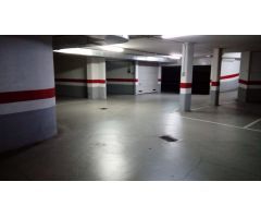 Urbis te ofrece una plaza de garaje en venta en el Centro.