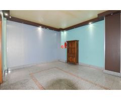 Urbis te ofrece un local en venta en zona Vidal, Salamanca.