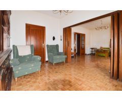 Urbis te ofrece un piso en venta en zona Carmelitas-Oeste, Salamanca.