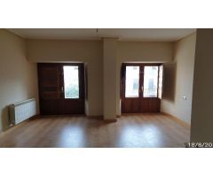 Urbis te ofrece un apartamento en venta en Béjar, Salamanca.