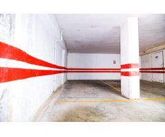 Urbis te ofrece una plaza de garaje en venta en zona Universidad, Salamanca.