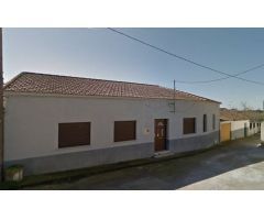 Urbis te ofrece una casa en Muñoz, La Fuente de San Esteban, Salamanca.