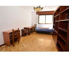 Urbis te ofrece un piso en venta en el centro de Salamanca.