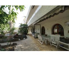 ESPECTACULAR  CHALET EN EL PUERTO DE LA CRUZ