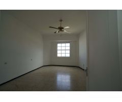 Piso para reformar de 120 m² con balcón , terraza y vistas.