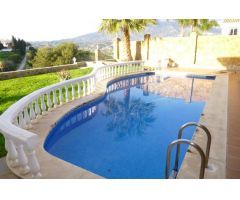 Preciosa villa en venta en Cerros del Aquila, Mijas, Málaga