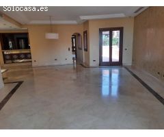 Dúplex en Venta en Estepona, Málaga