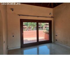 Dúplex en Venta en Estepona, Málaga