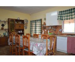 PLANTA BAJA EN VENTA CON PARCELA, LA MAGDALENA