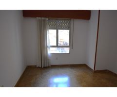 PISO EN VENTA, CASCO ANTIGUO DE CARTAGENA PARA REFORMAR