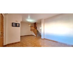 DÚPLEX CON BUHARDILLA EN VENTA, POZO ESTRECHO