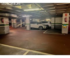 Parking en venta situado en la calle Aragón 441