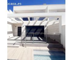 Pareado 4 dormitorios con piscina