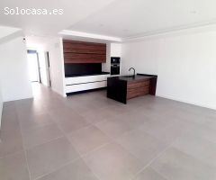 Pareado 4 dormitorios con piscina