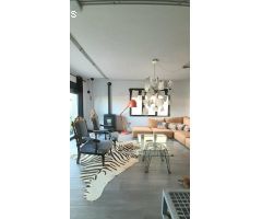 Villa independiente con piscina