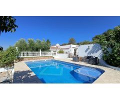 Casa de campo independiente de 5 dormitorios con piscina y fantásticas vistas
