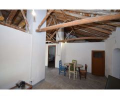 GRAN CASA RUSTICA DE PUEBLO EN  UN PUEBLO MUY TRANQUILO