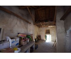 GRAN CASA RUSTICA DE PUEBLO EN  UN PUEBLO MUY TRANQUILO
