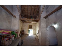 GRAN CASA RUSTICA DE PUEBLO EN  UN PUEBLO MUY TRANQUILO