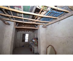 GRAN CASA RUSTICA DE PUEBLO EN  UN PUEBLO MUY TRANQUILO