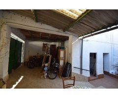 GRAN CASA RUSTICA DE PUEBLO EN  UN PUEBLO MUY TRANQUILO
