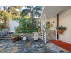 Villa de Lujo en Venta en Castelldefels, Barcelona