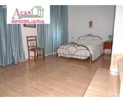 CASA CON PATIO¡¡