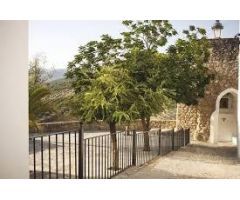¡Descubre tu nuevo hogar en la encantadora Almedina de Baena!