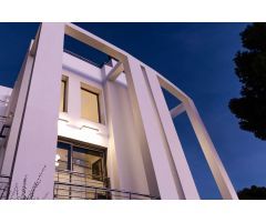 VIVIENDA DE LUJO CON ESPECTACULARES VISTAS AL MAR