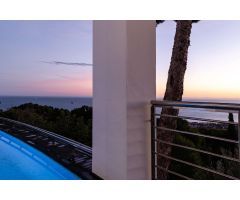 VIVIENDA DE LUJO CON ESPECTACULARES VISTAS AL MAR