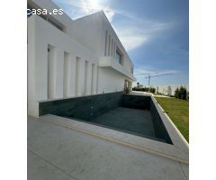 VILLA DE LUJO CON VISTAS AL MAR - LLAVE EN MANO