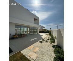VILLA DE LUJO CON VISTAS AL MAR - LLAVE EN MANO