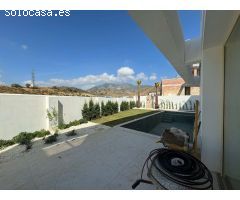 VILLA DE LUJO CON VISTAS AL MAR - LLAVE EN MANO