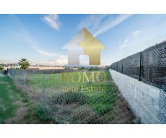 Terreno plano en venta en Palau de Plegamans – Sector Montjuic
