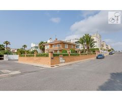 Chalet en Venta en Torrevieja, Alicante